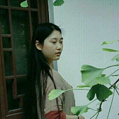 何教员的照片_成都