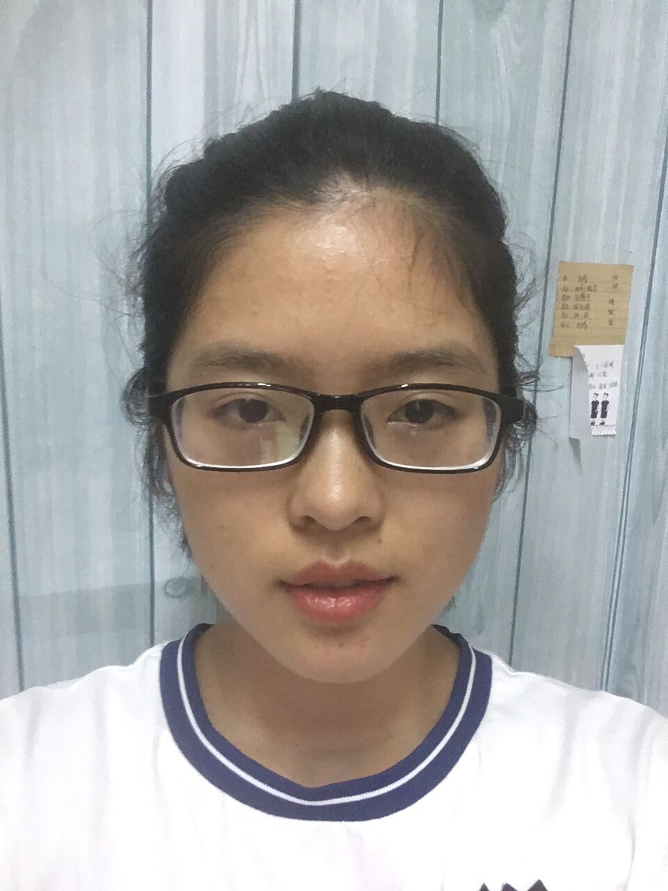 张教员的照片_成都