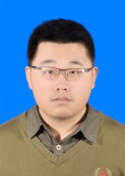 万教员的照片_成都
