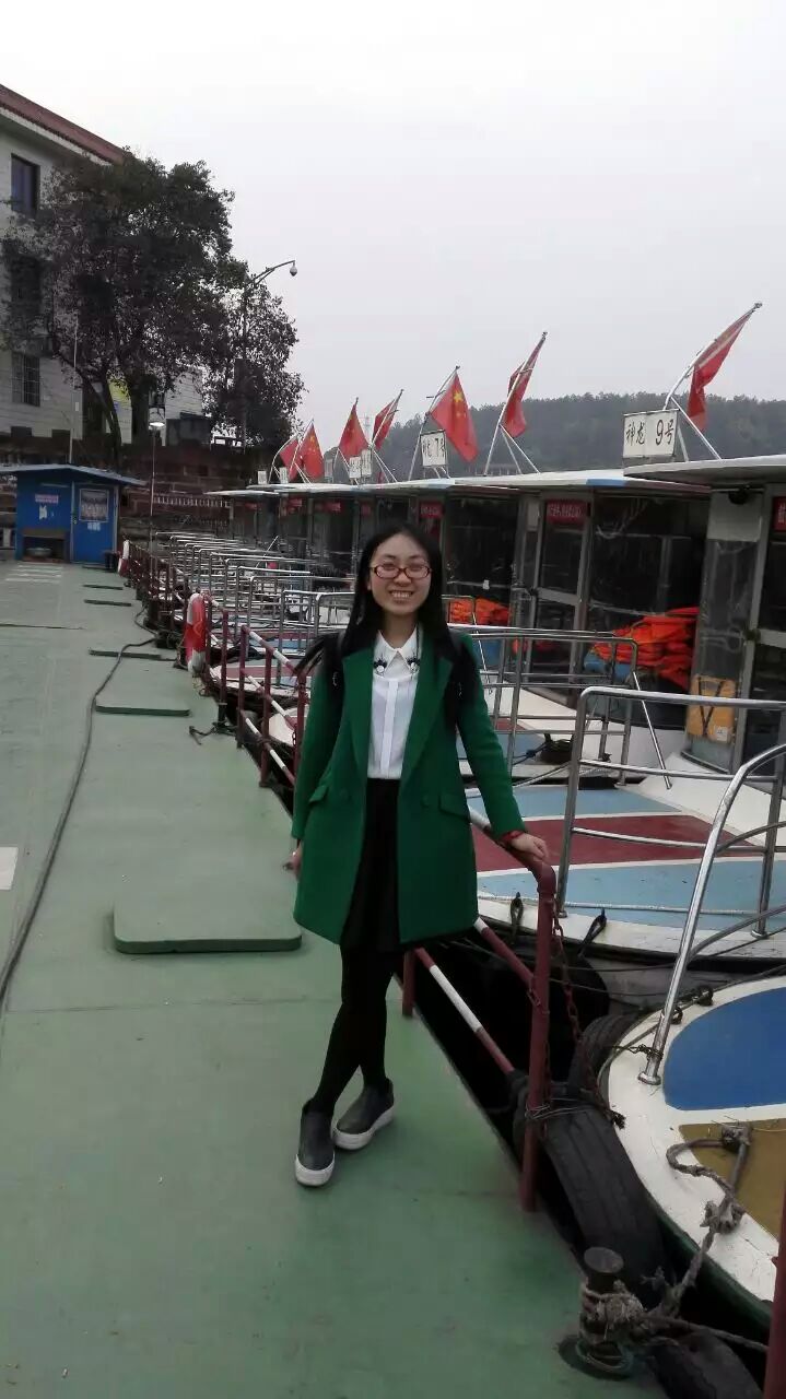 就教员的照片_成都