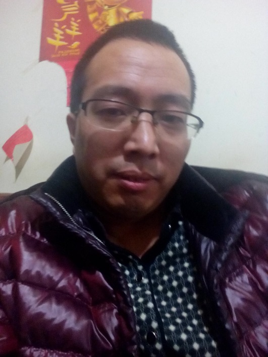 李教员的照片_成都