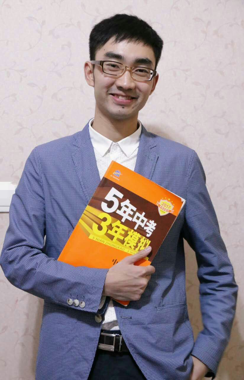 王教员的照片_成都
